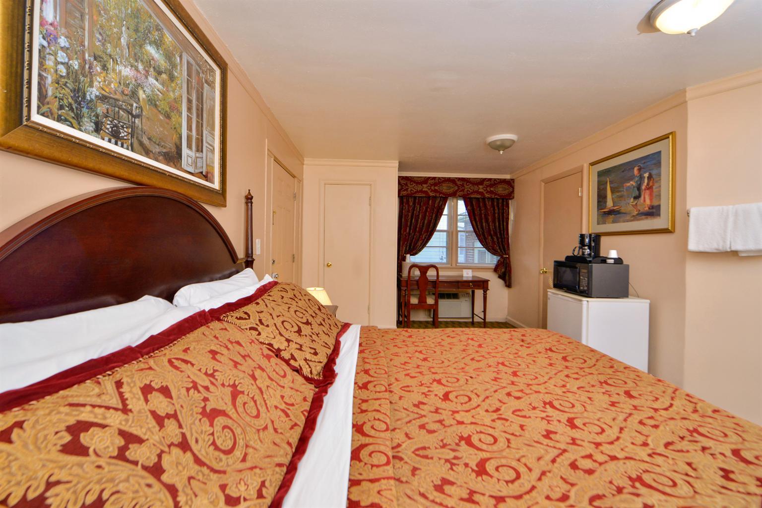 Americas Best Value Inn & Suites