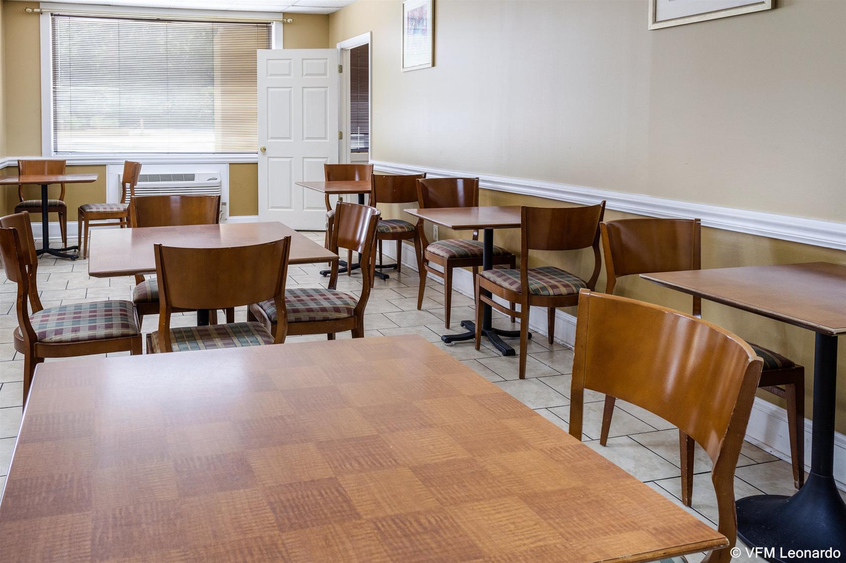 Rodeway Inn Colonial Heights I-95