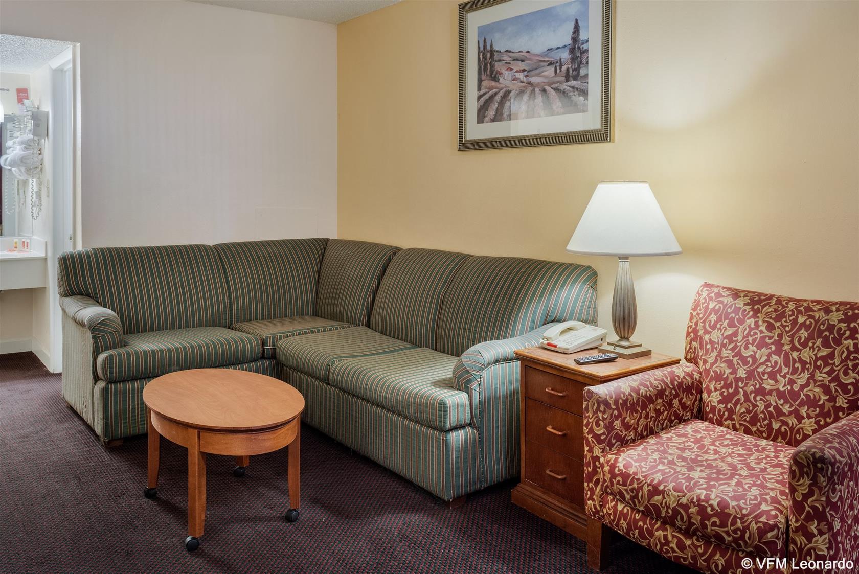 Rodeway Inn Colonial Heights I-95