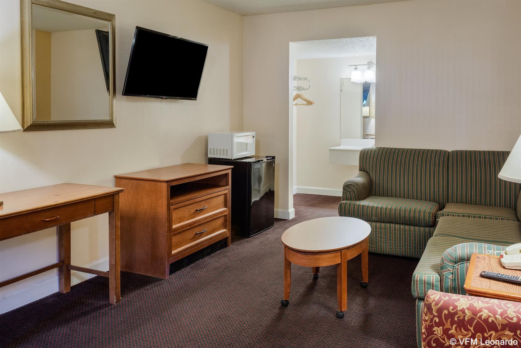 Rodeway Inn Colonial Heights I-95