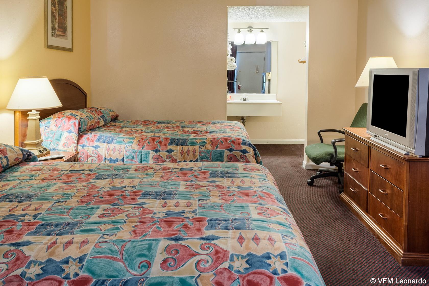 Rodeway Inn Colonial Heights I-95