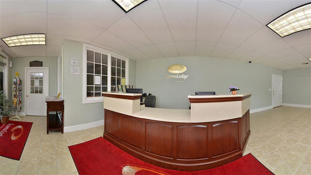 Rodeway Inn Colonial Heights I-95