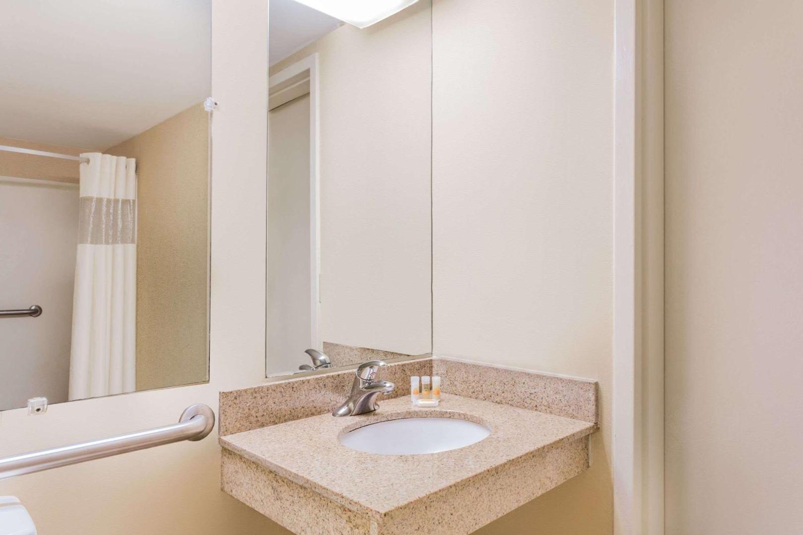 Days Inn by Wyndham Dumfries Quantico