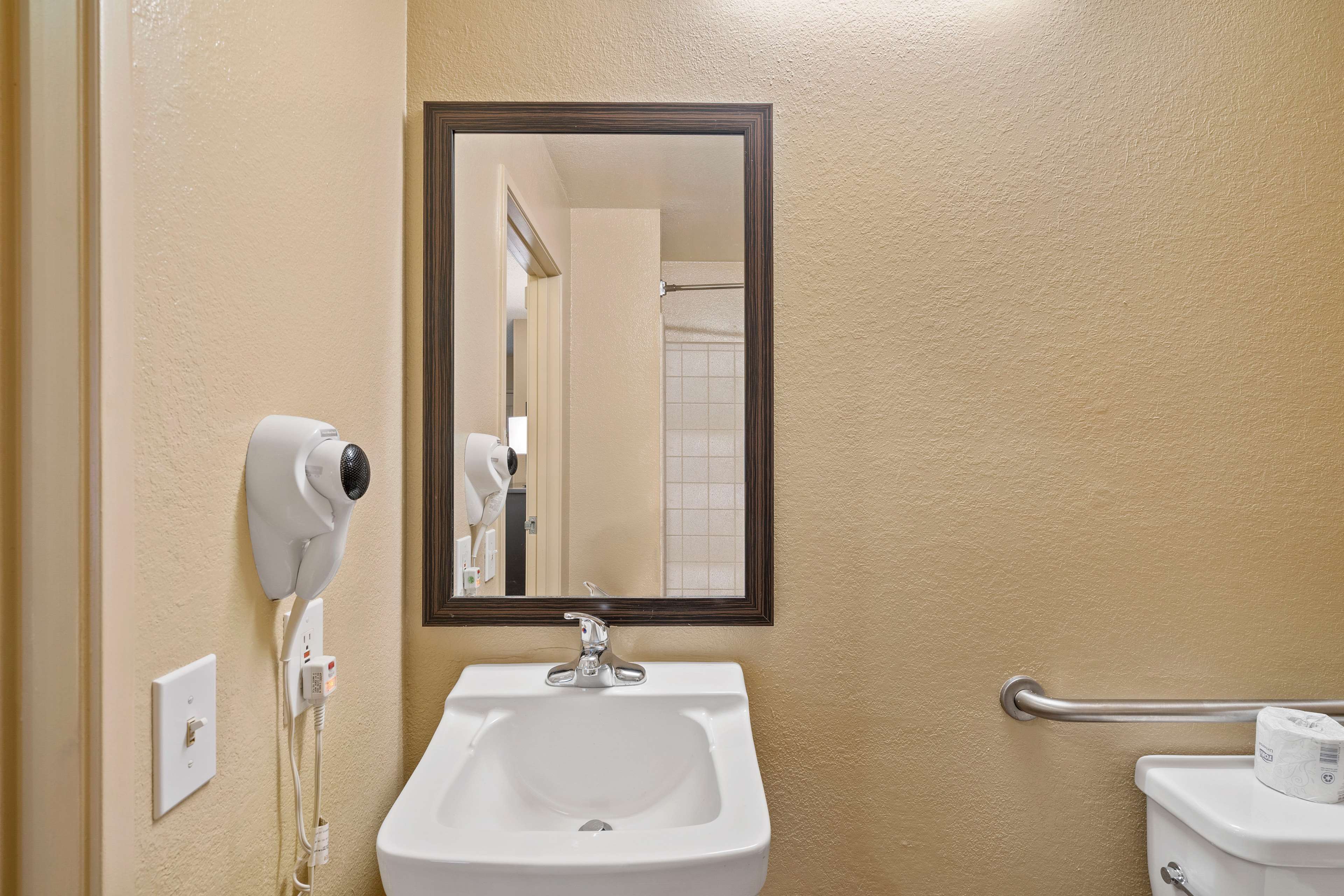 Extended Stay America Washington D.C. Falls Church Merrifield