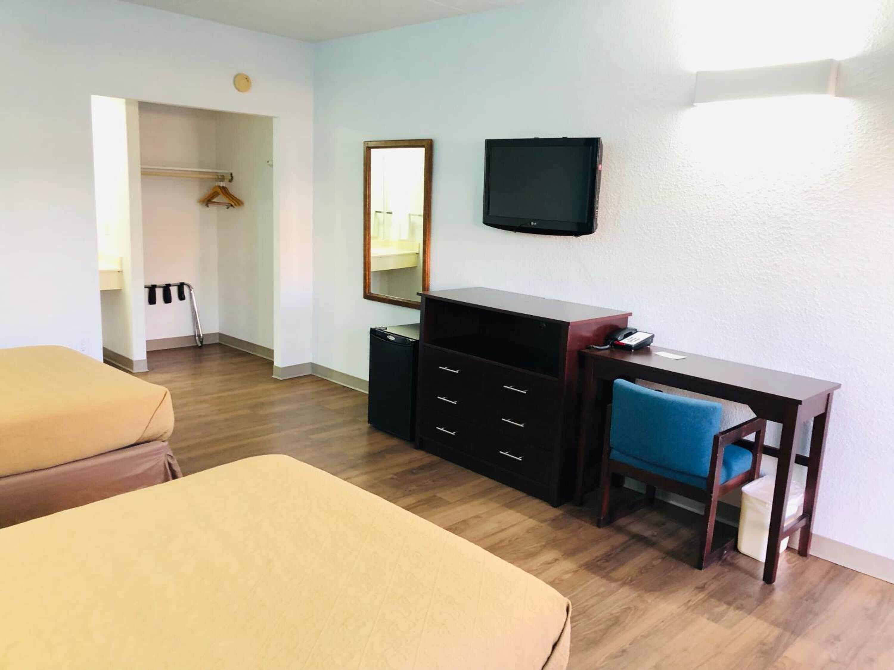 Motel 6 Falls Church Va Arlington Boulevard