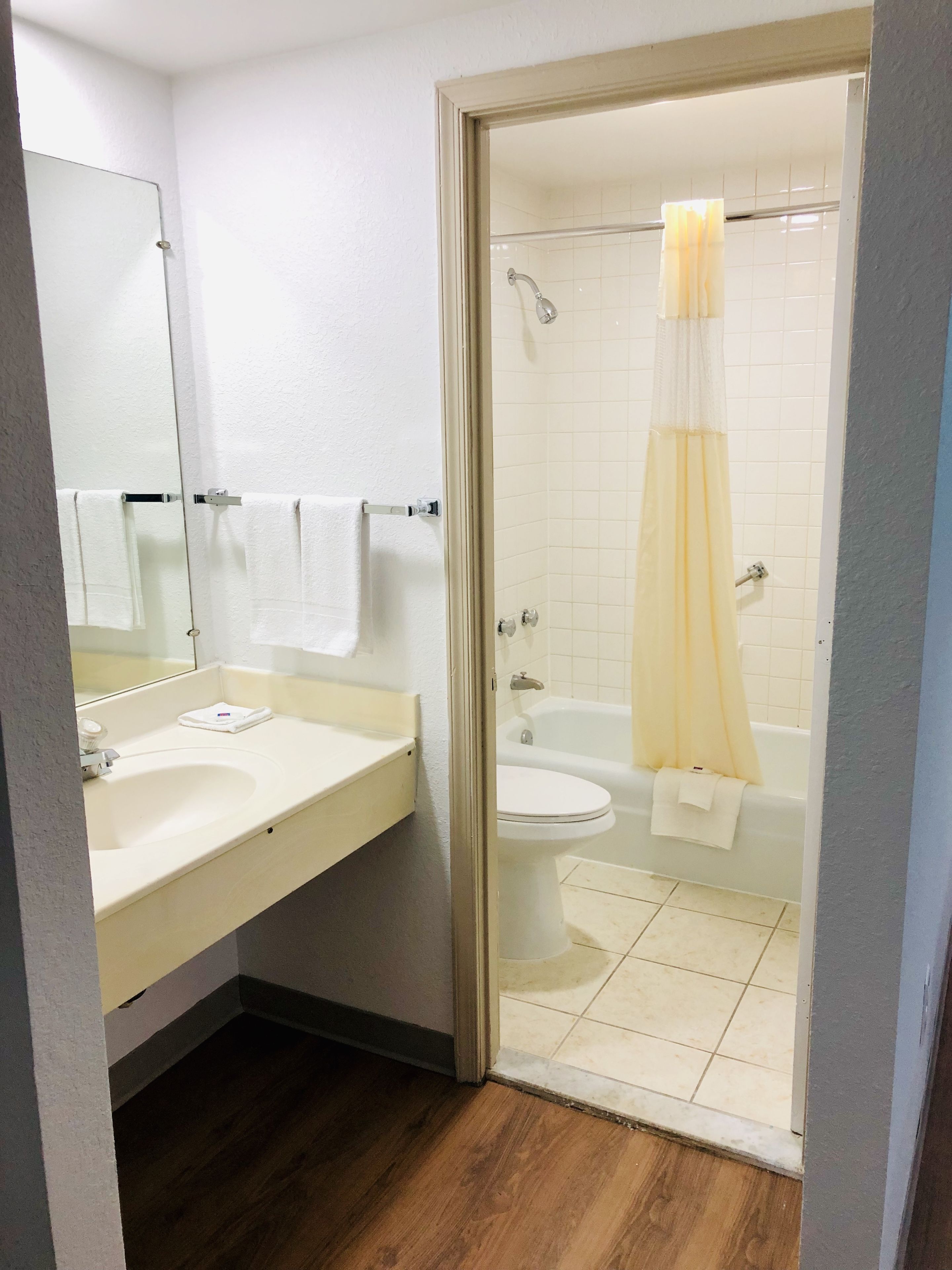 Motel 6 Falls Church Va Arlington Boulevard