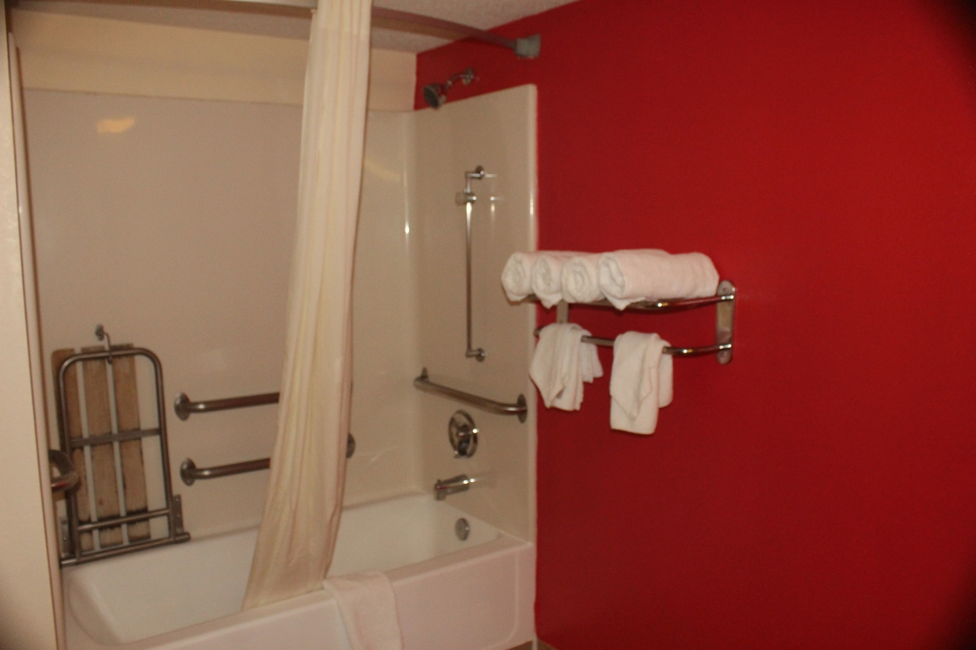 Americas Best Value Inn - Fredericksburg North