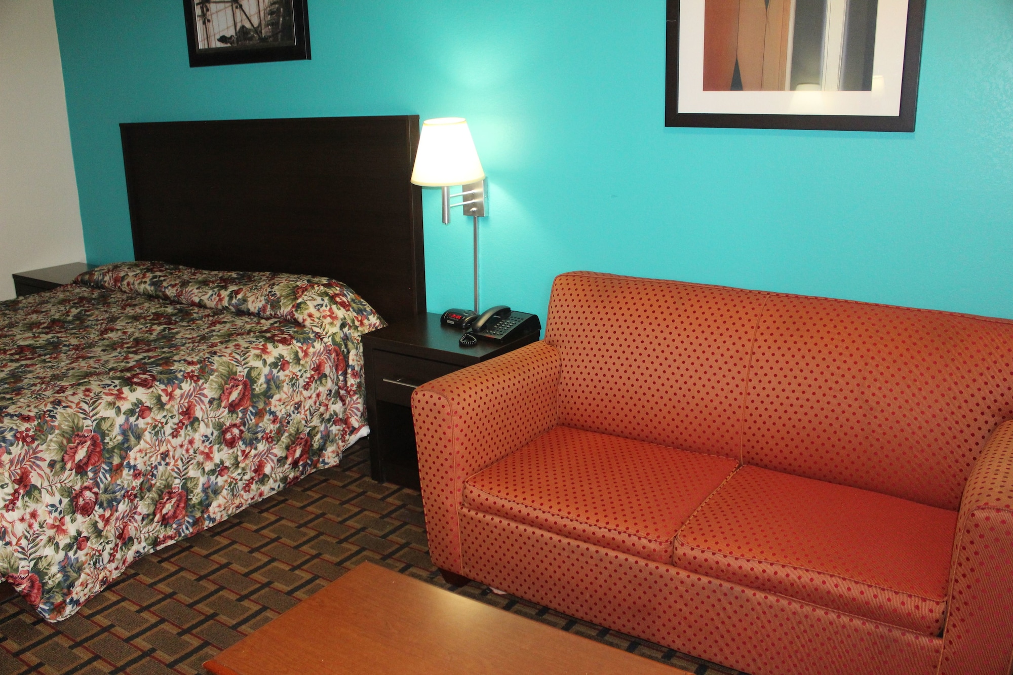 Americas Best Value Inn - Fredericksburg North