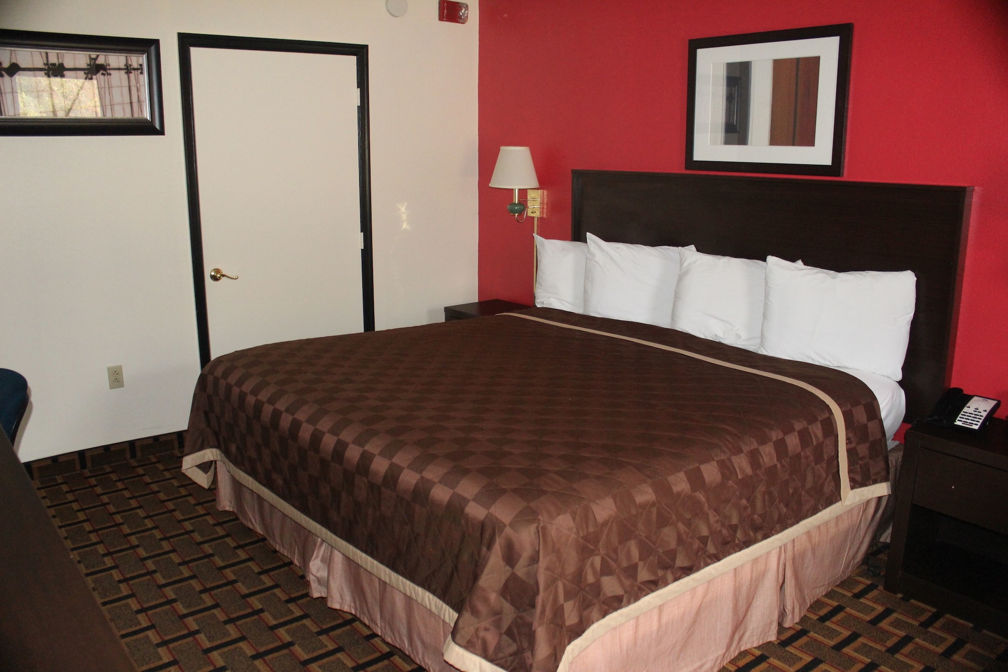 Americas Best Value Inn - Fredericksburg North