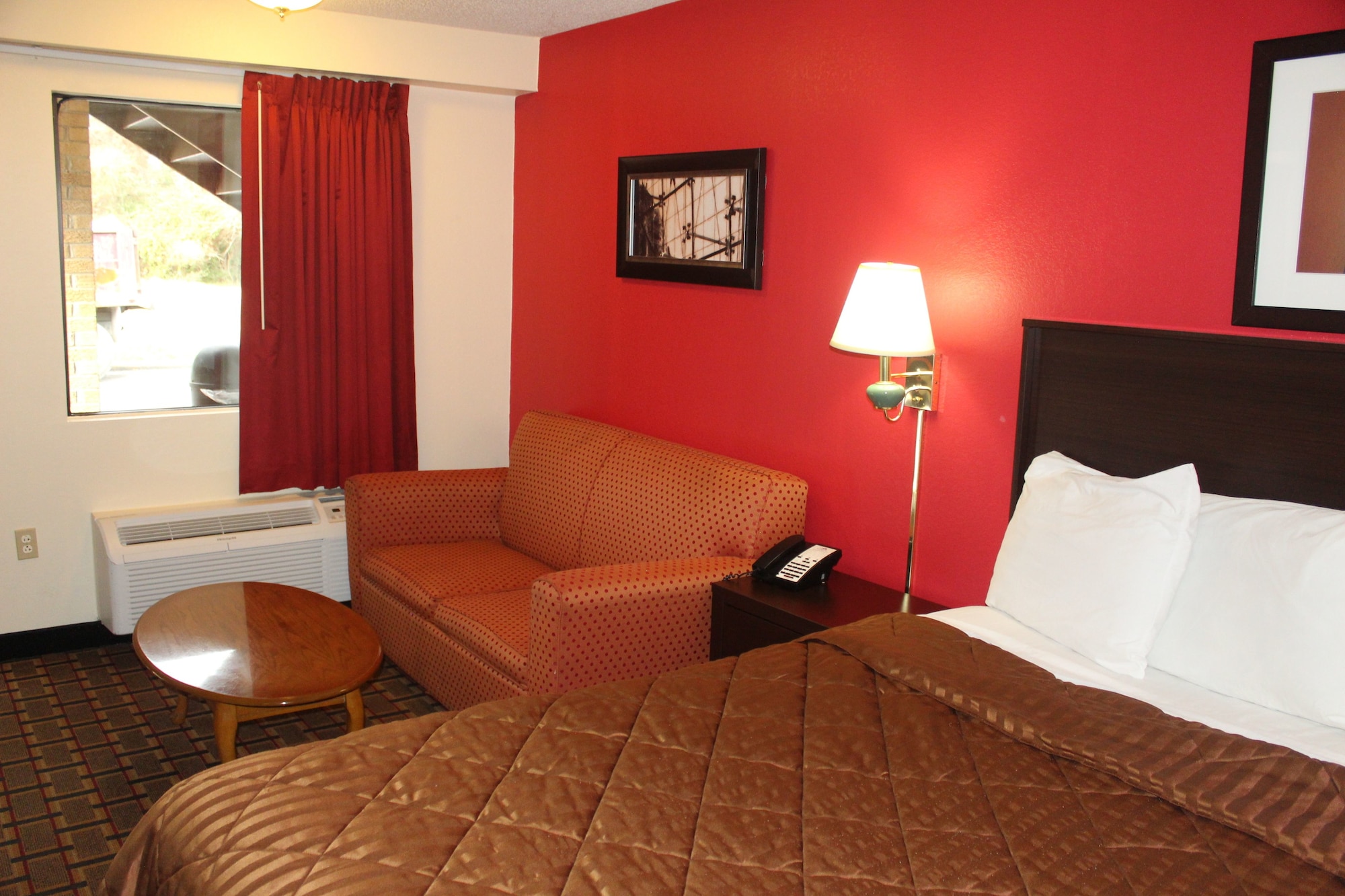 Americas Best Value Inn - Fredericksburg North