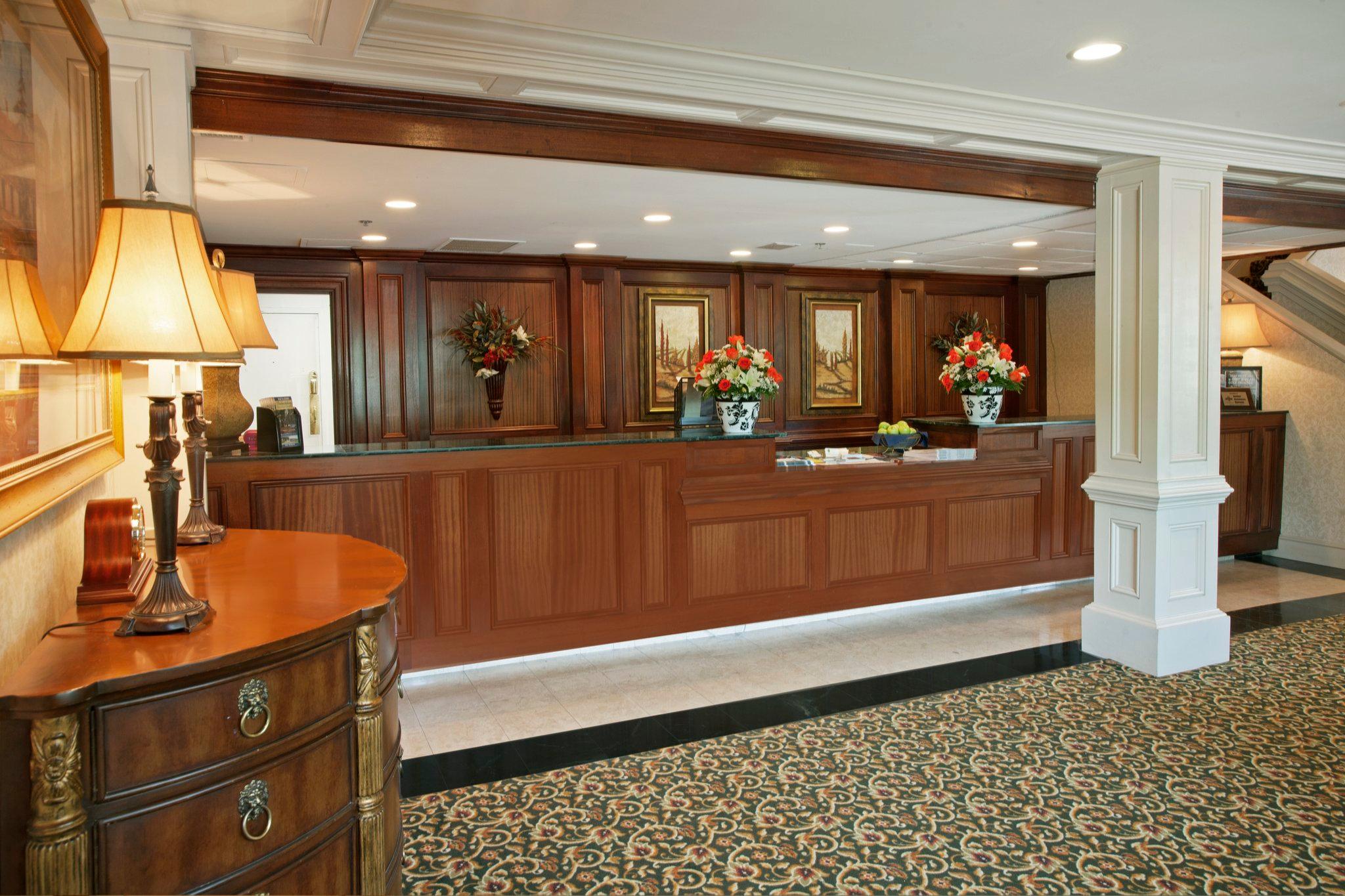 Clarion Hotel & Suites - Convention Center Fredericksburg