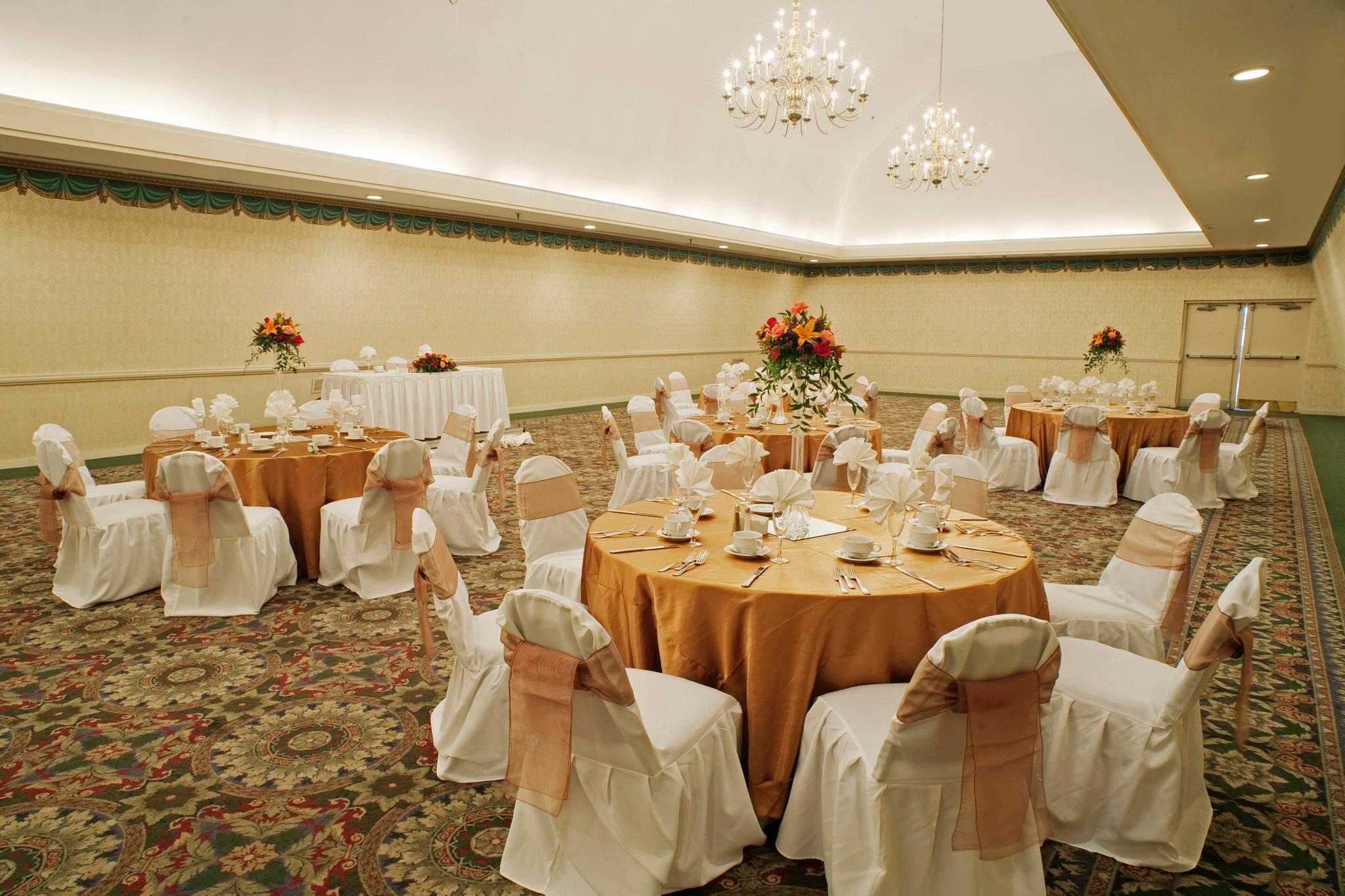 Clarion Hotel & Suites - Convention Center Fredericksburg