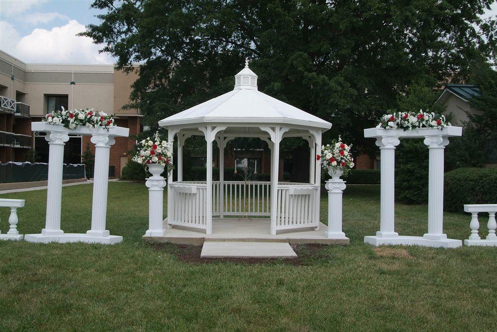 Clarion Hotel & Suites - Convention Center Fredericksburg
