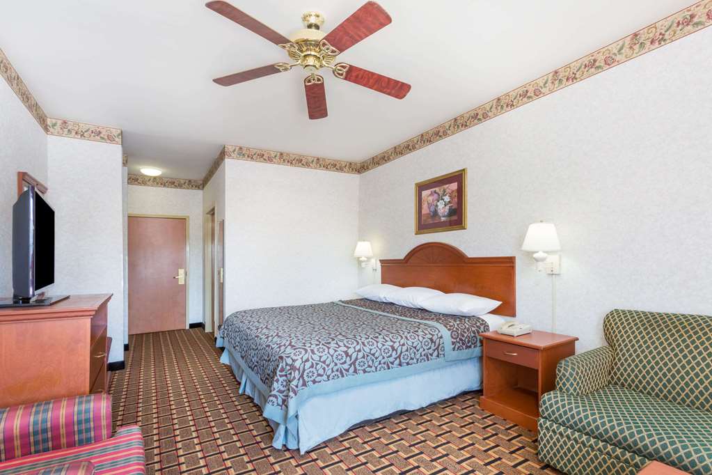 Days Inn by Wyndham Glen Allen/Richmond North
