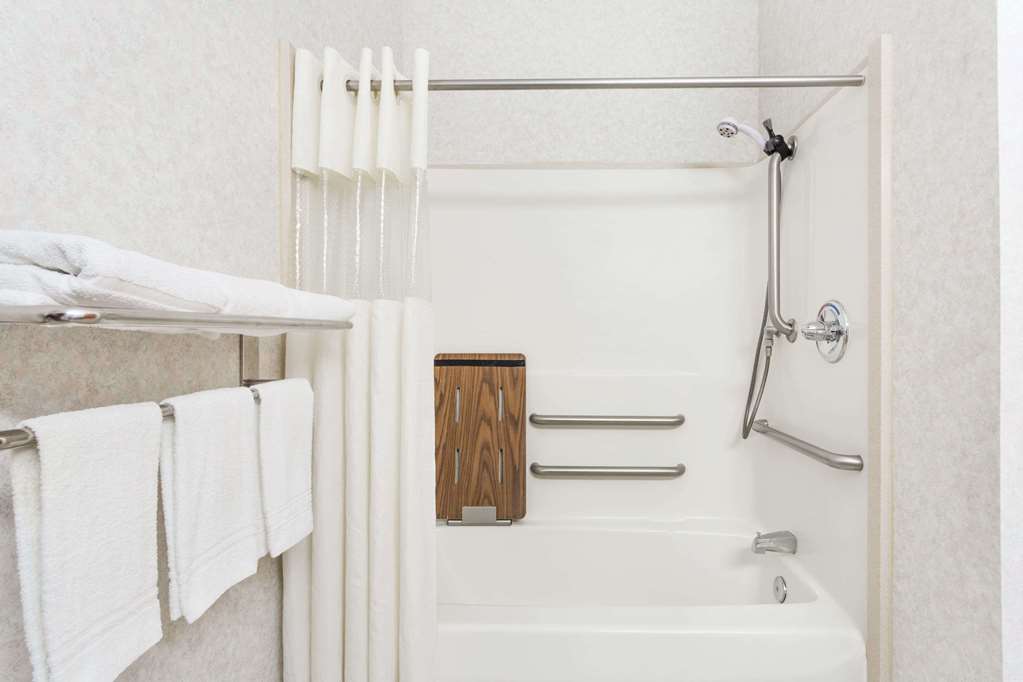 Days Inn by Wyndham Glen Allen/Richmond North