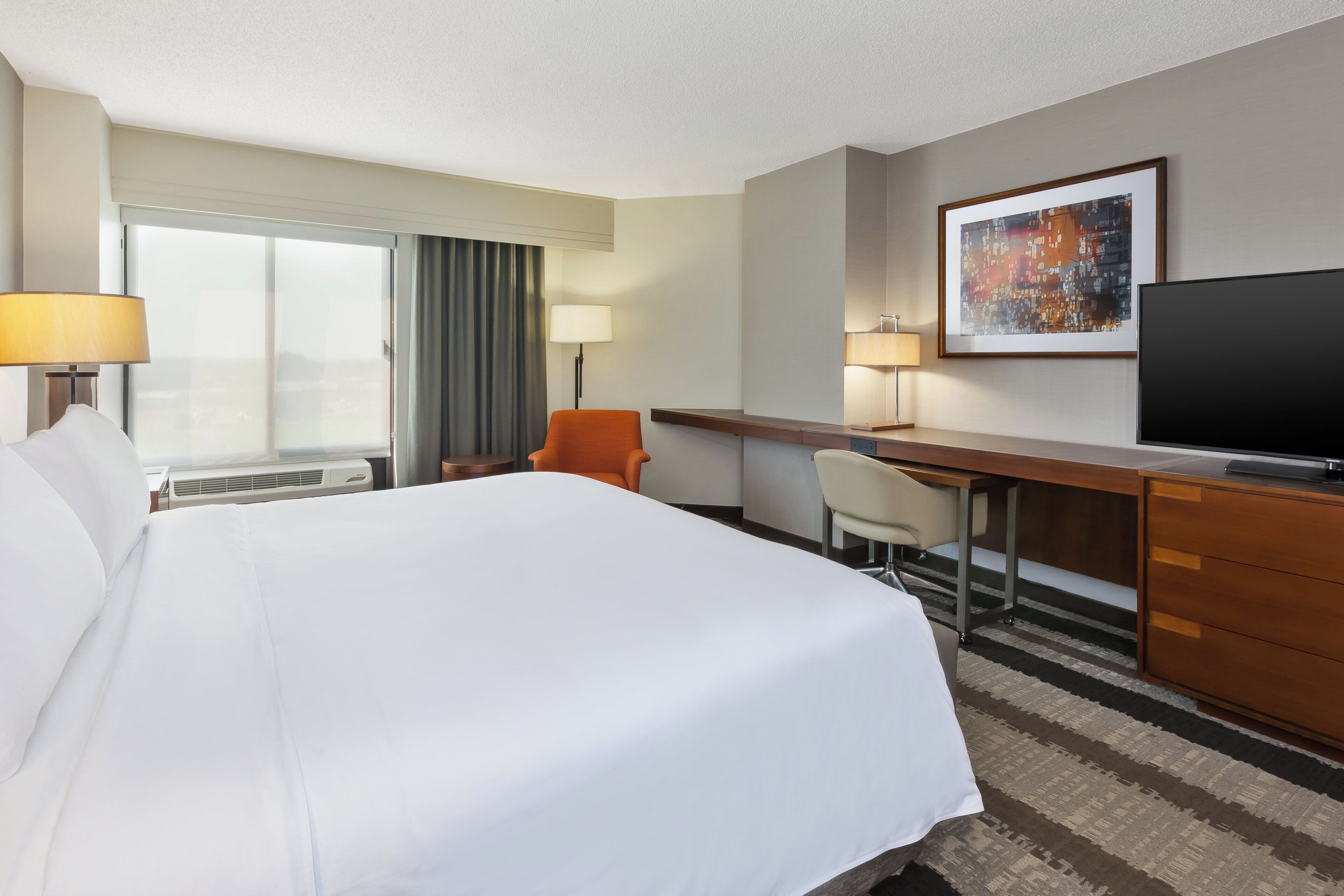 Crowne Plaza Dulles Airport