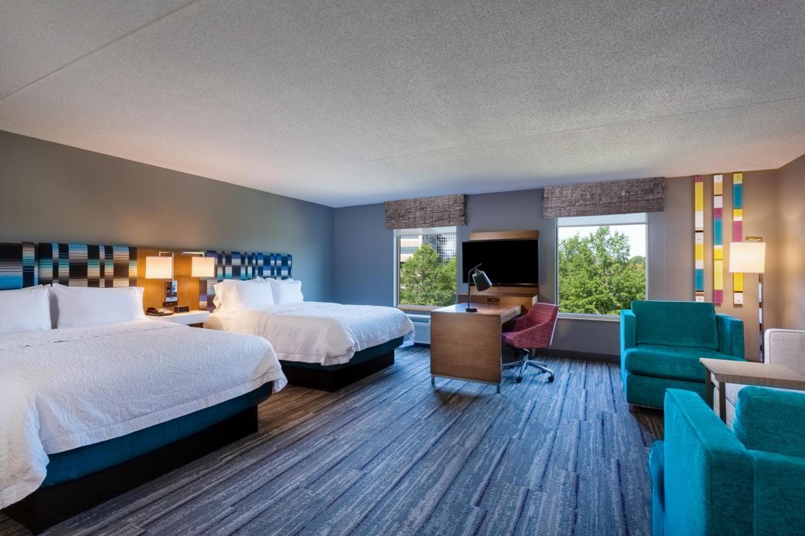 Hampton Inn & Suites Herndon-Reston