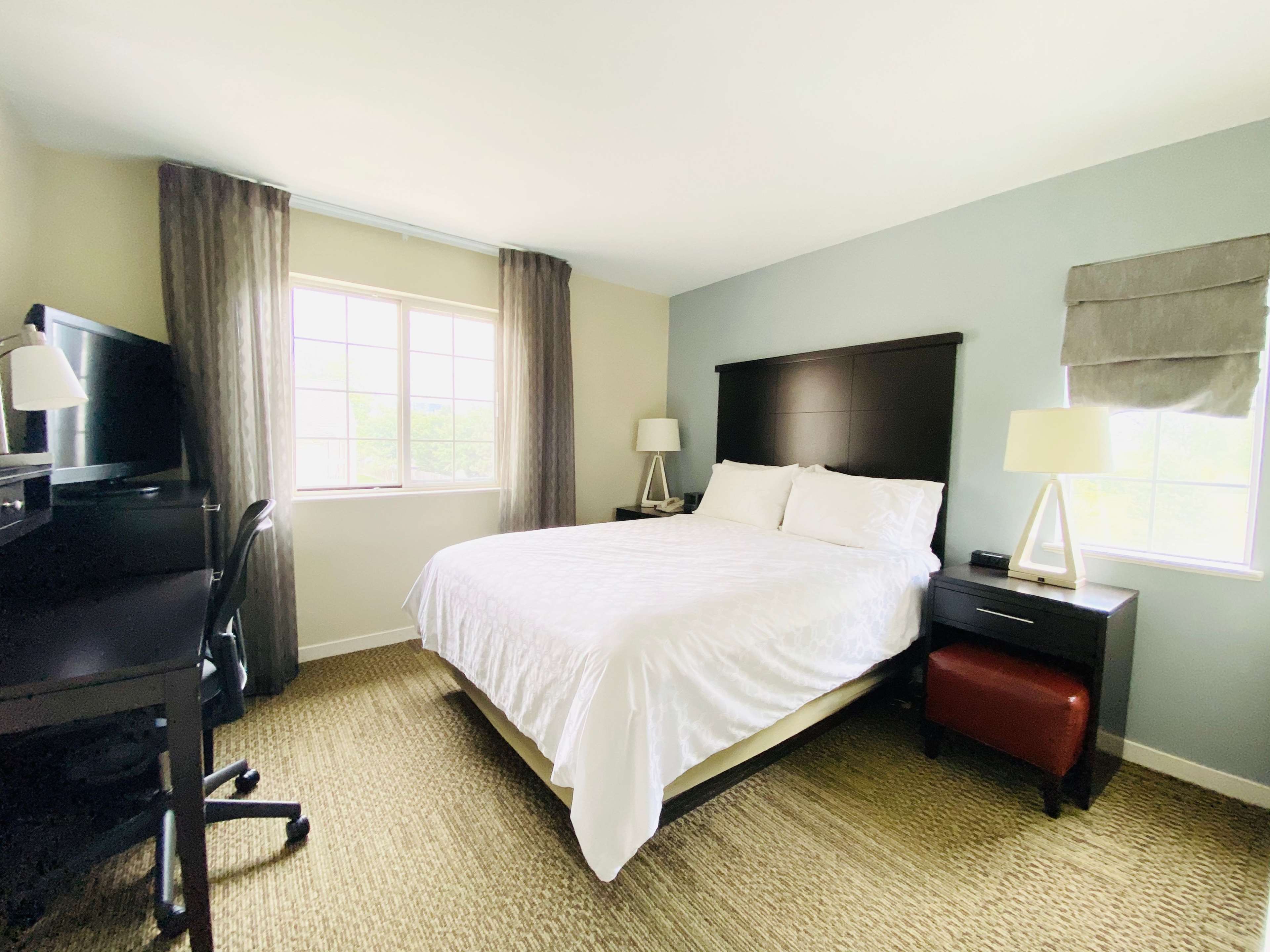 Sonesta ES Suites Dulles Airport