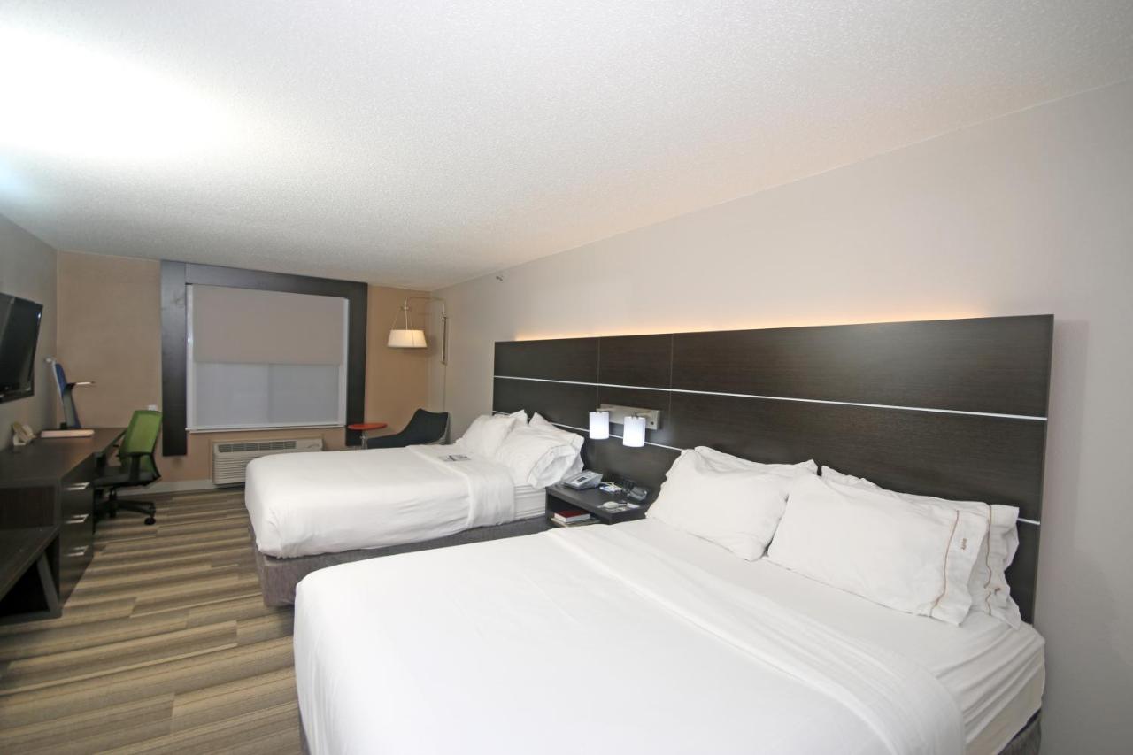 Holiday Inn Express Hillsville
