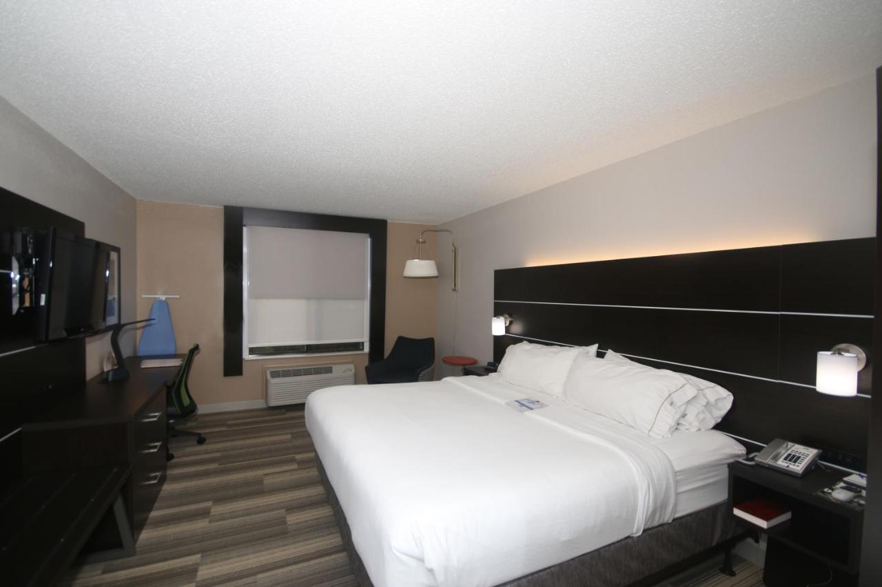 Holiday Inn Express Hillsville