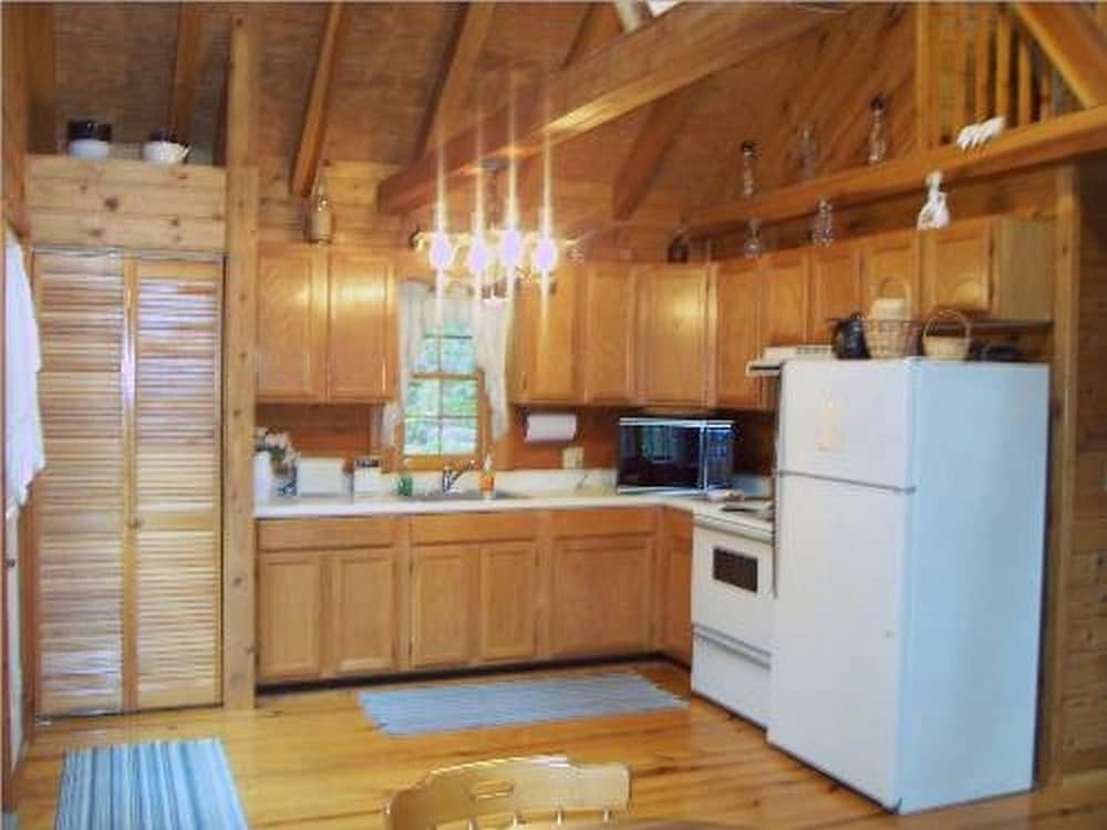 Browns Log Cabin