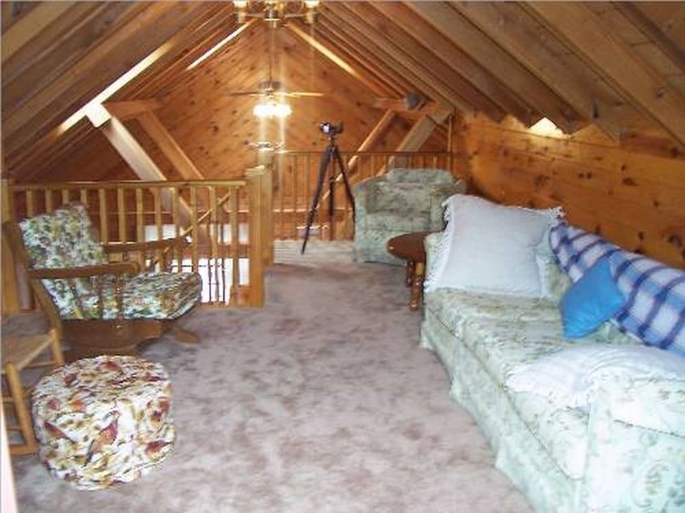 Browns Log Cabin