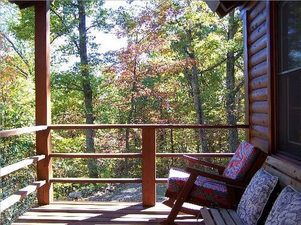 Browns Log Cabin