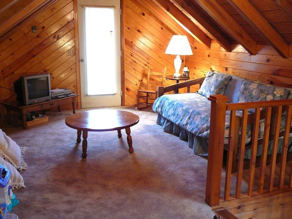Browns Log Cabin