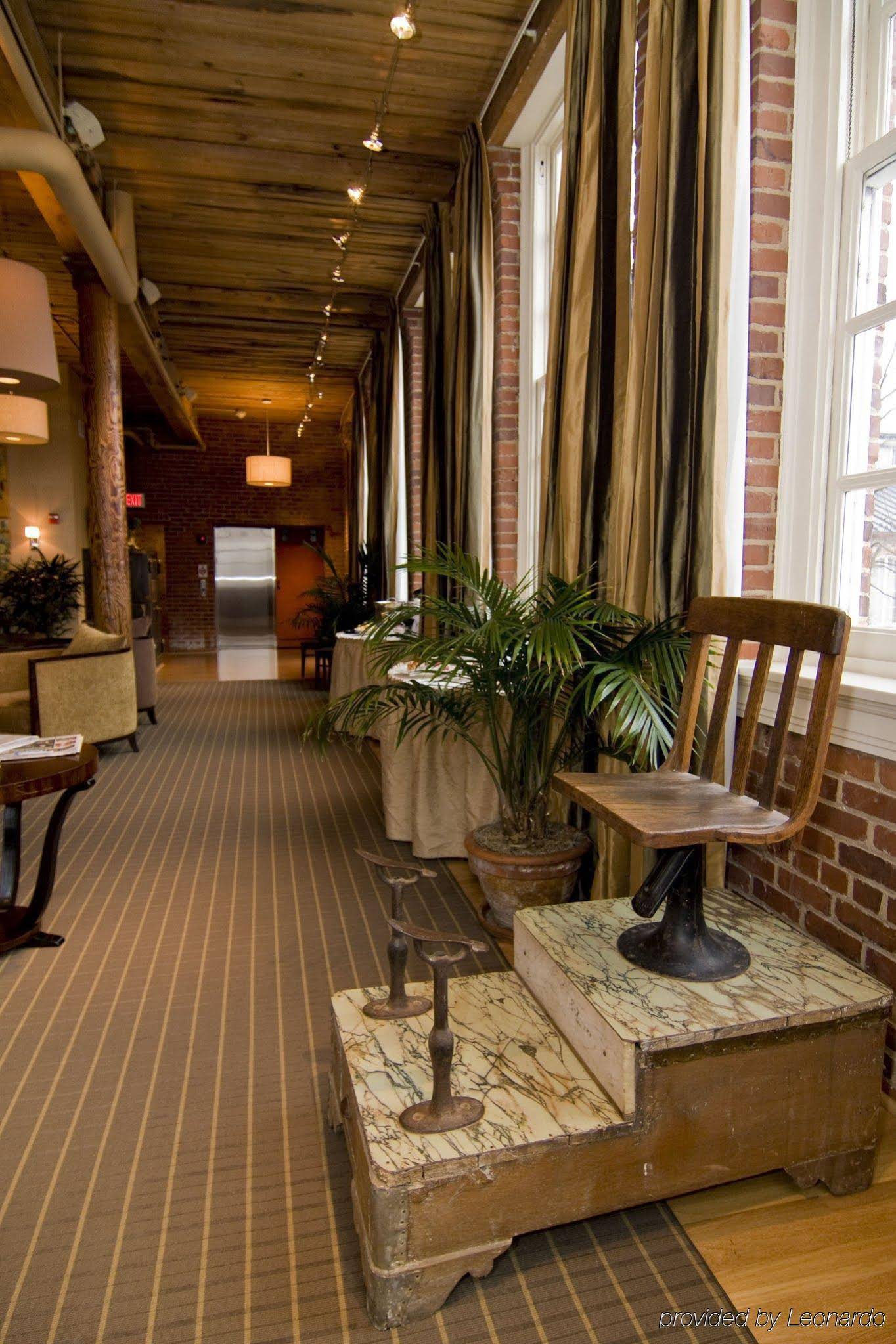 Craddock Terry Hotel