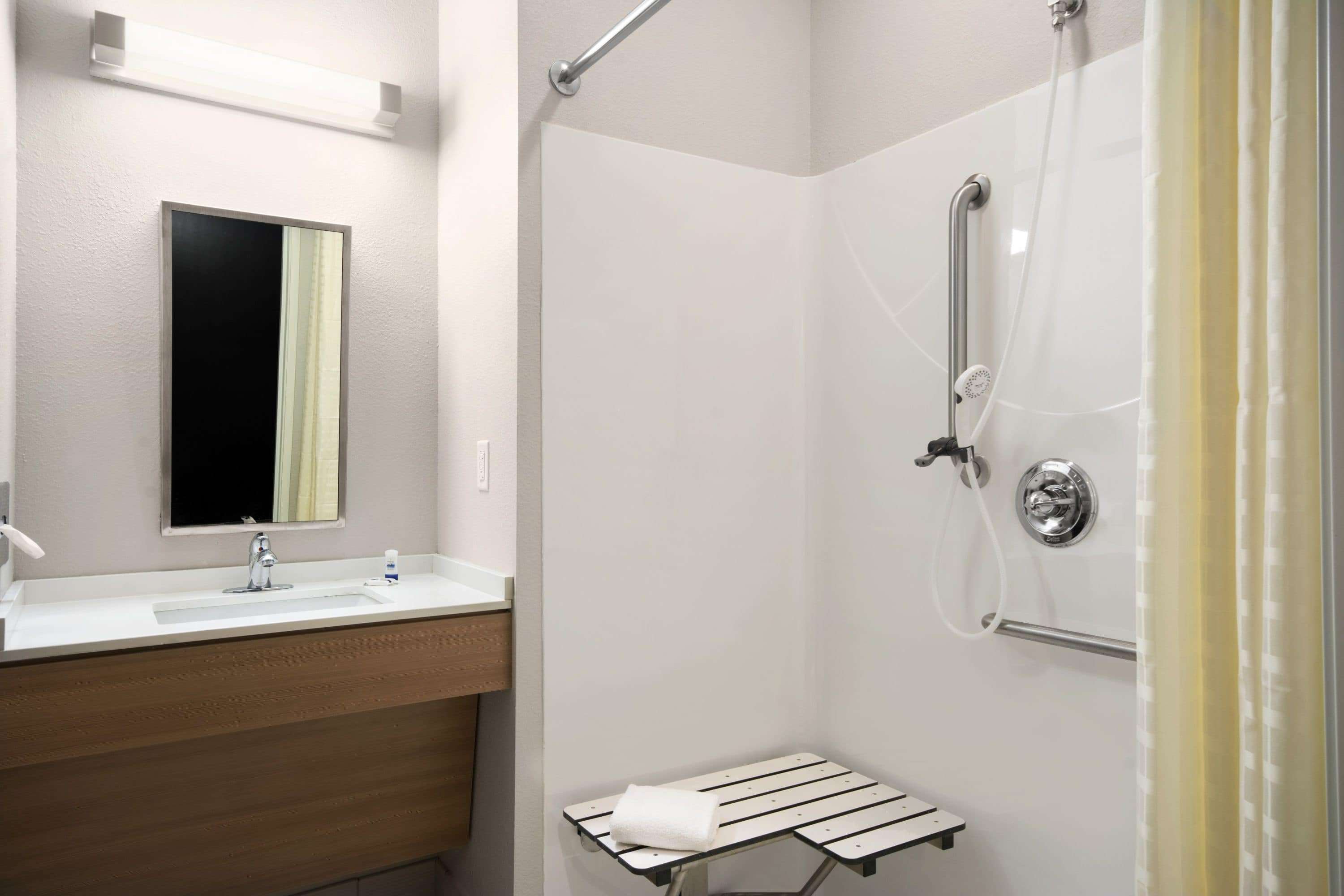 Microtel Inn & Suites by Wyndham Lynchburg