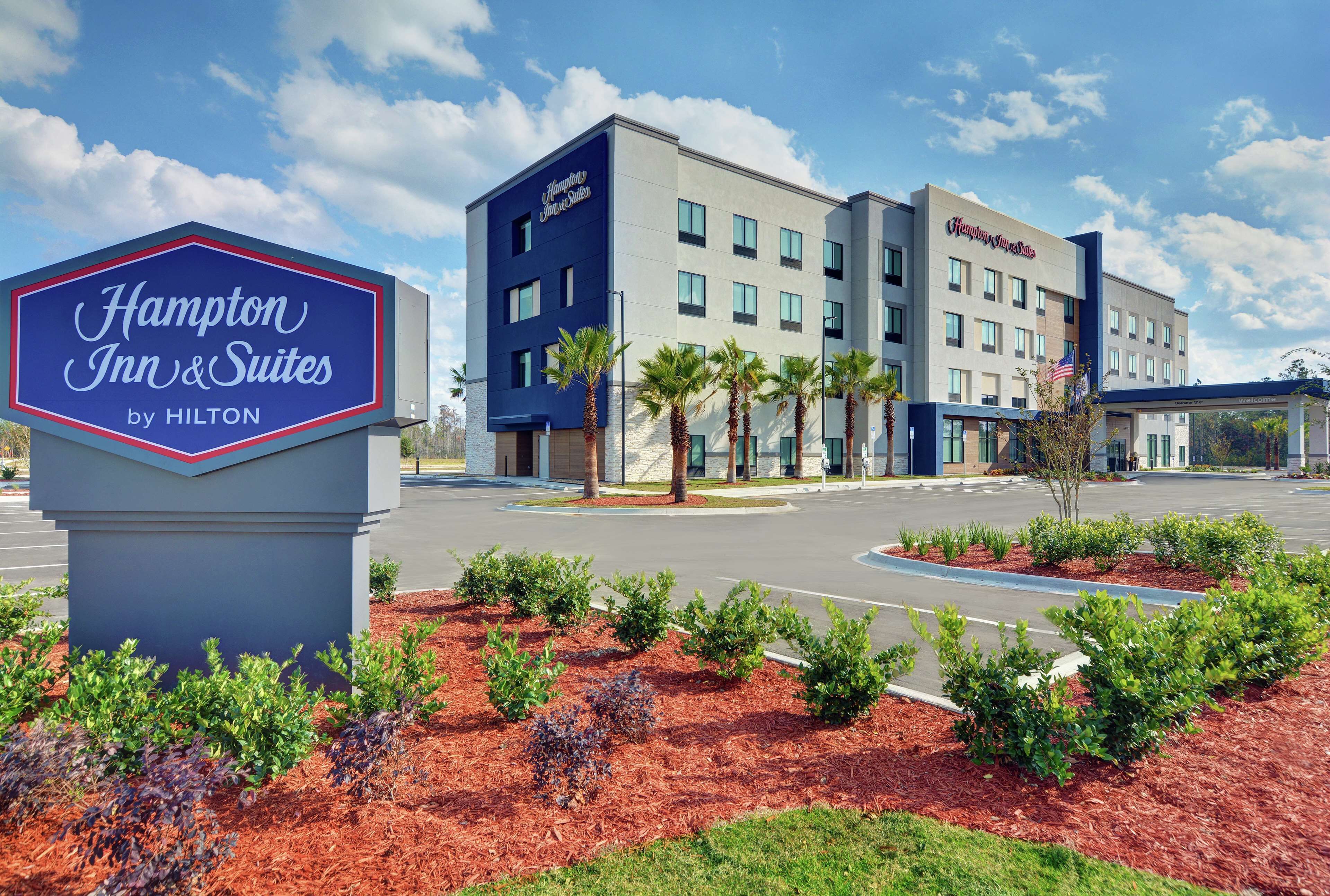 Hampton Inn and Suites Middleburg