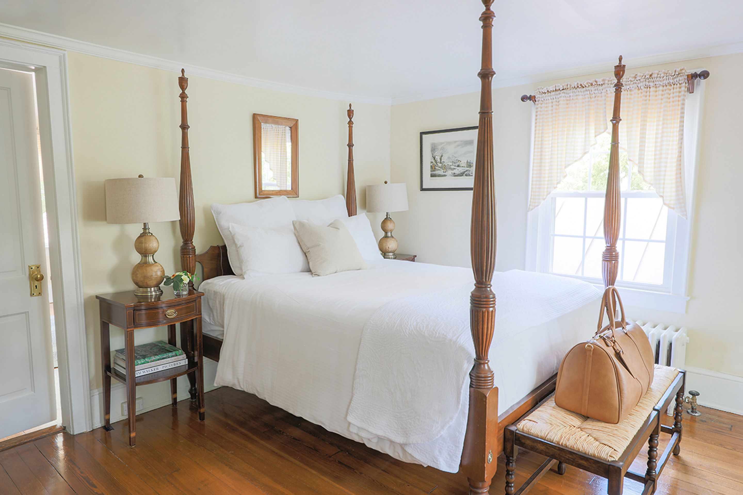 The Red Fox Inn & Tavern