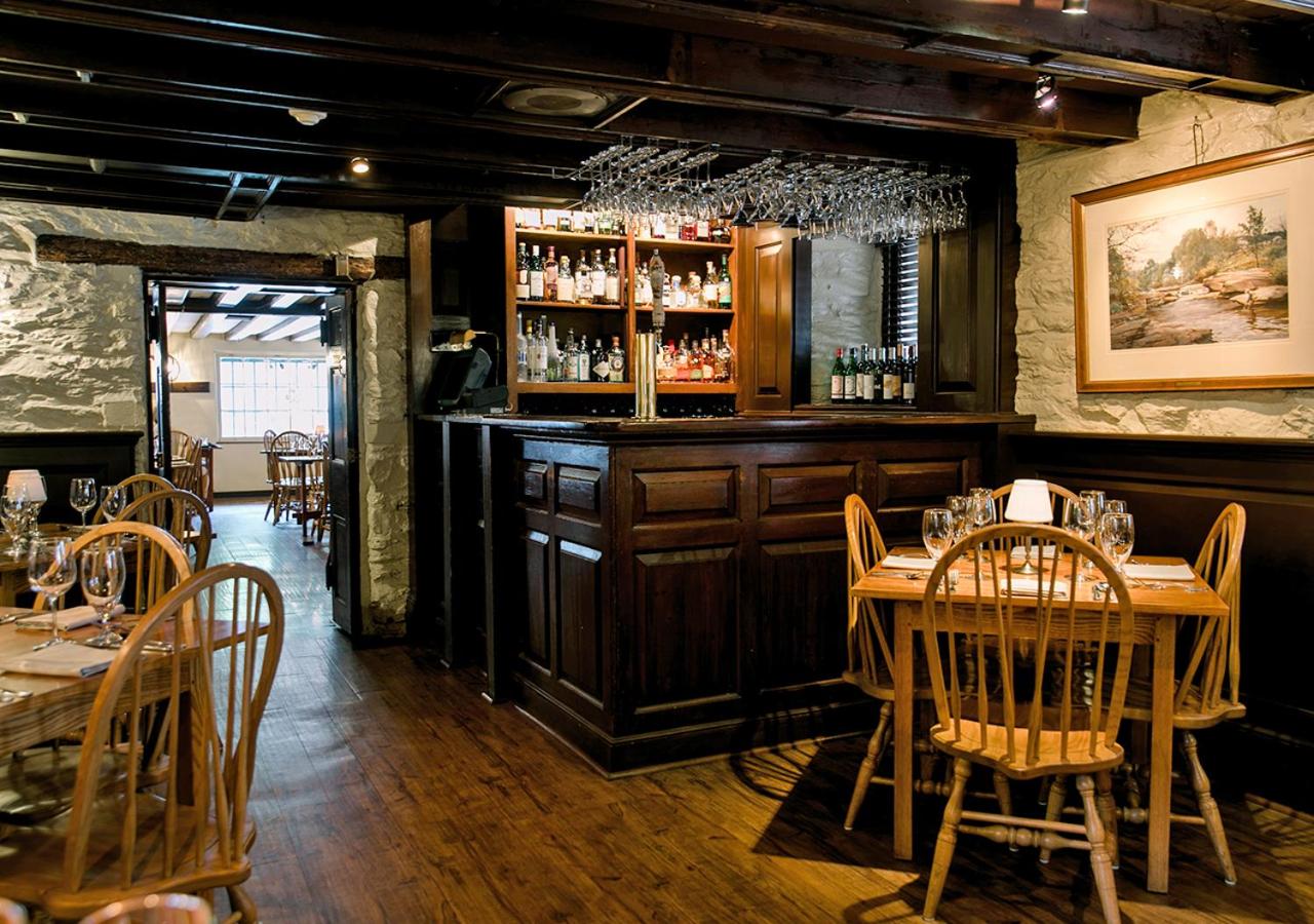 The Red Fox Inn & Tavern
