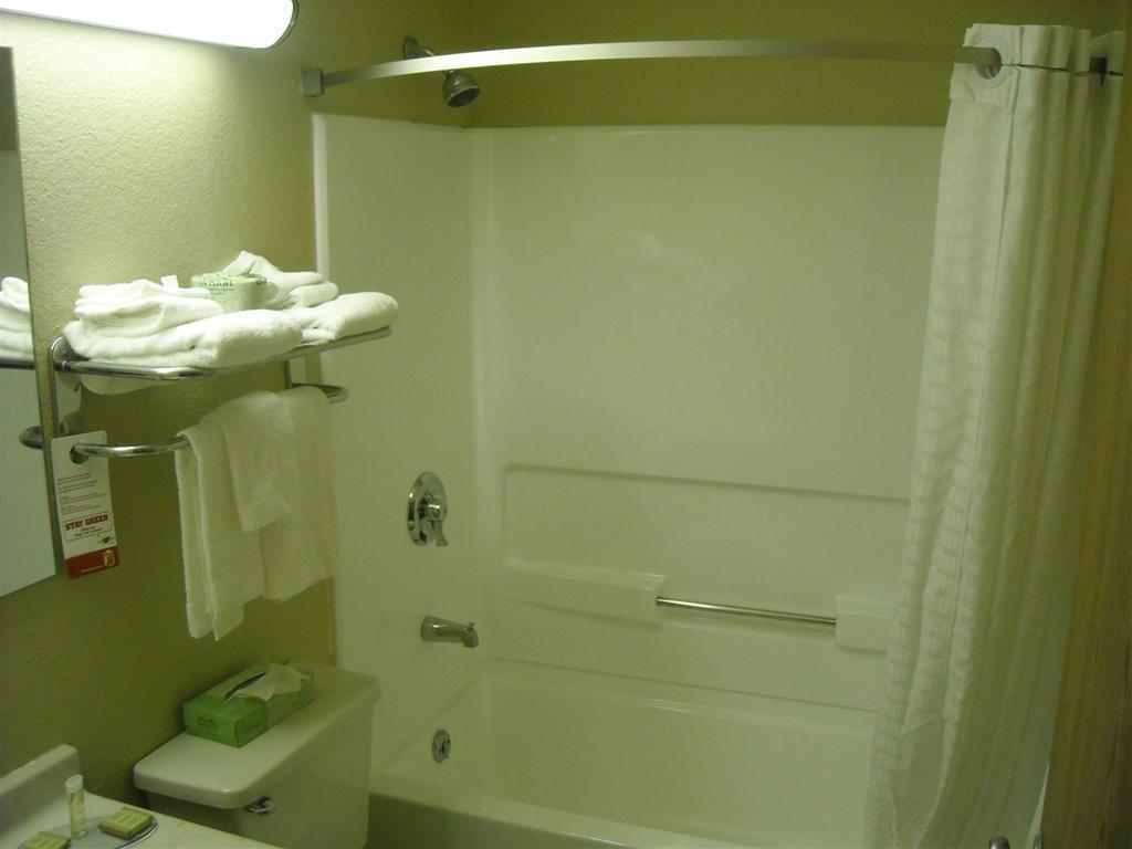Super 8 by Wyndham Hull Street Midlothian/Richmond Area