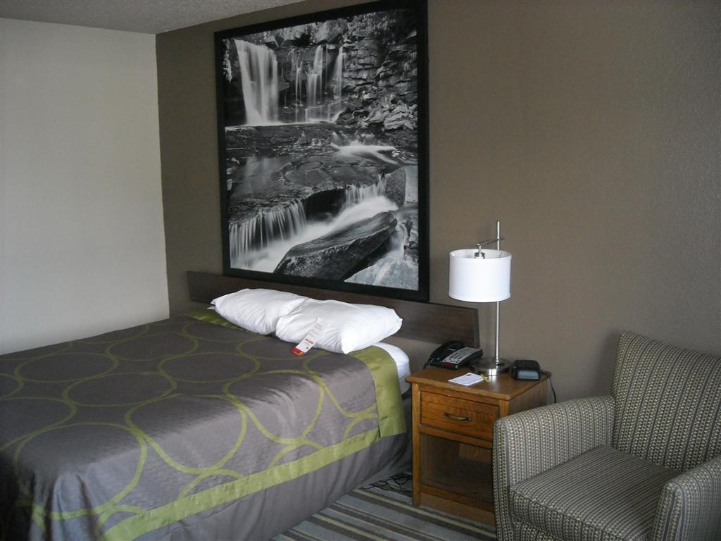 Super 8 by Wyndham Hull Street Midlothian/Richmond Area