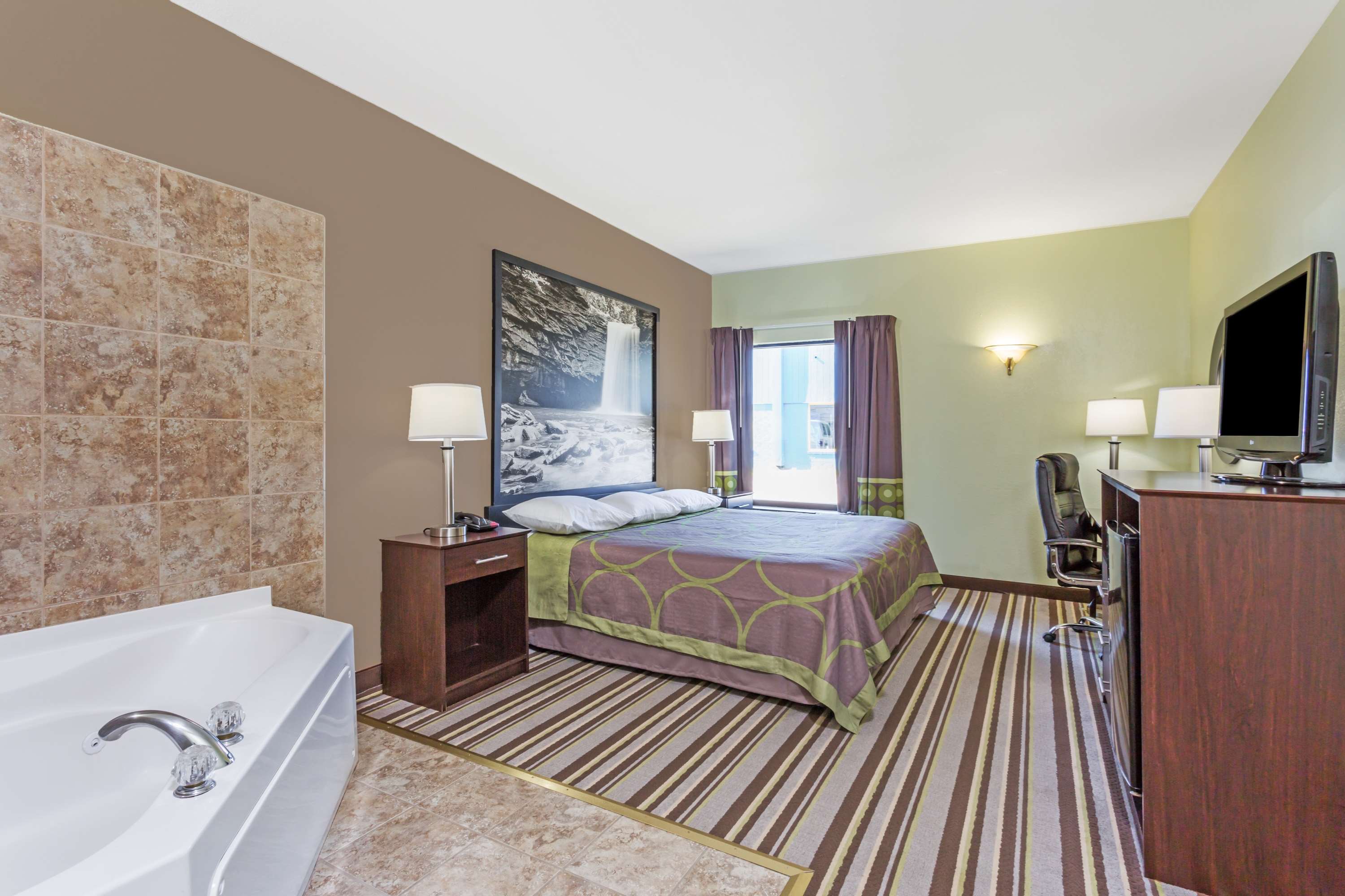 Super 8 by Wyndham Hull Street Midlothian/Richmond Area