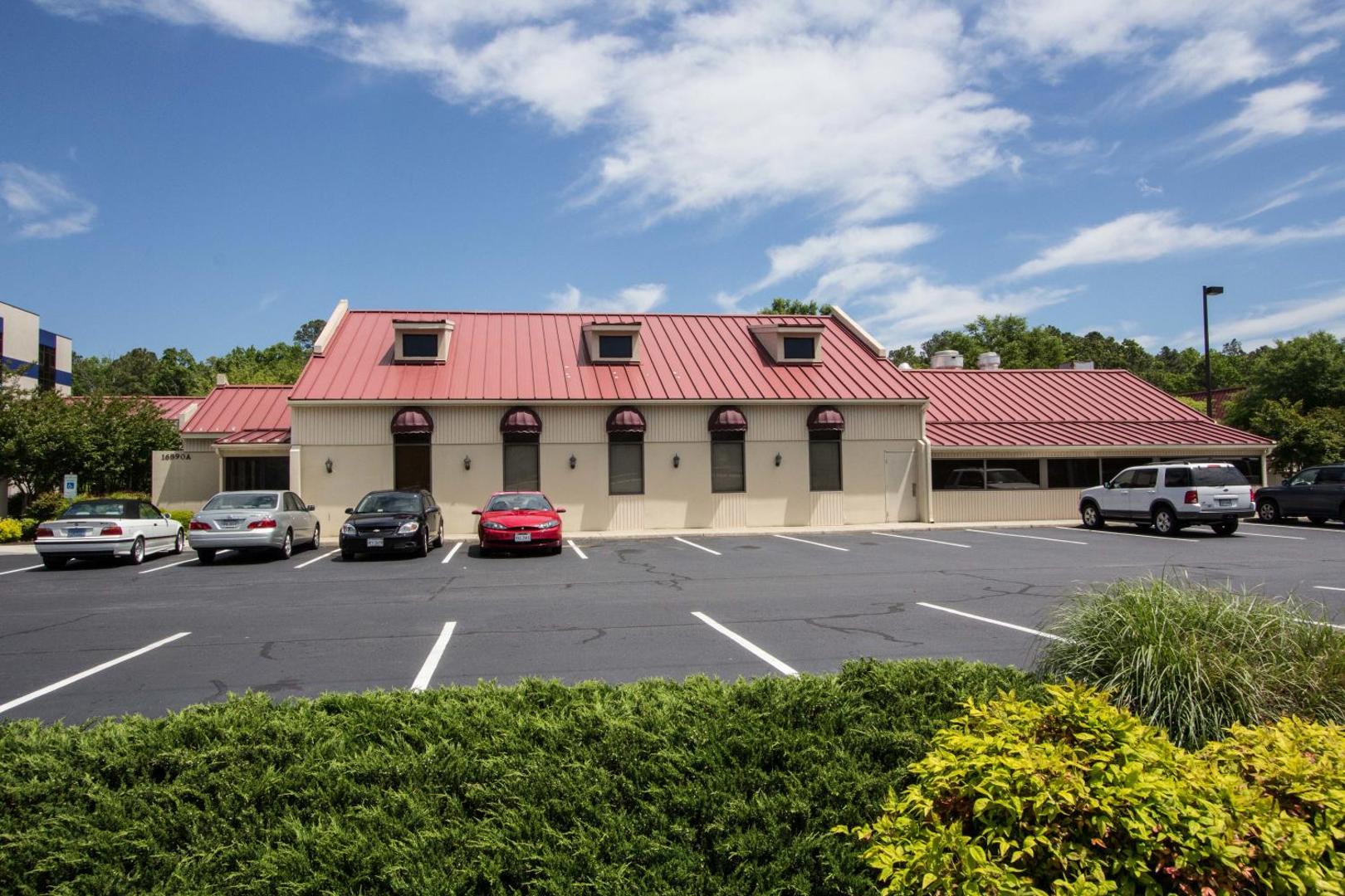 Red Roof Inn & Suites Newport News