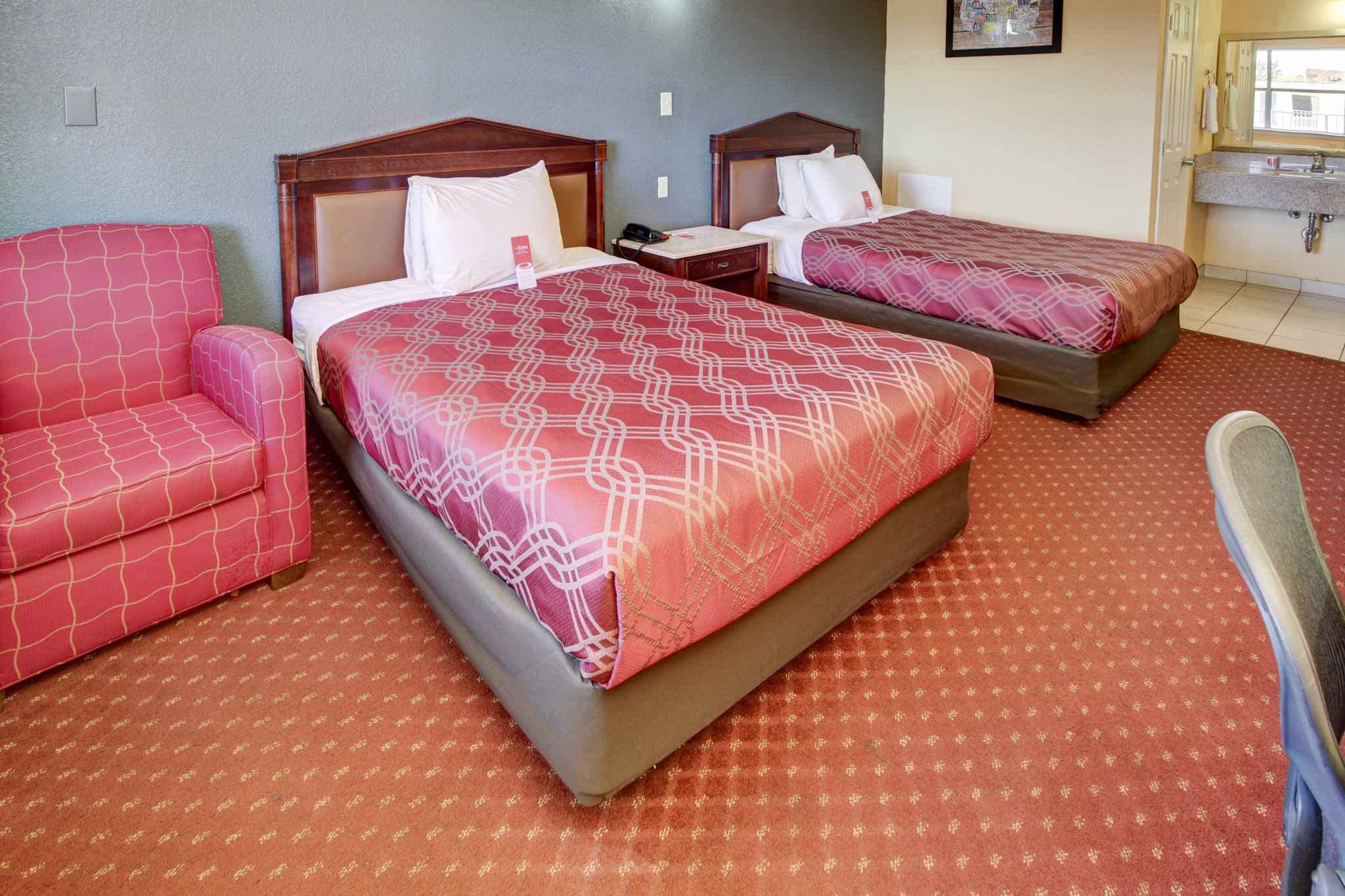 Econo Lodge at Military Circle