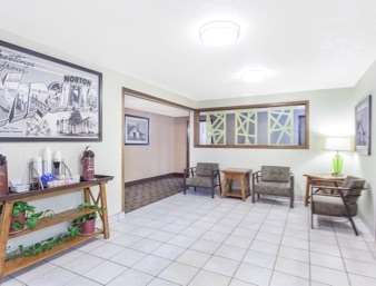 Super 8 by Wyndham Norton VA