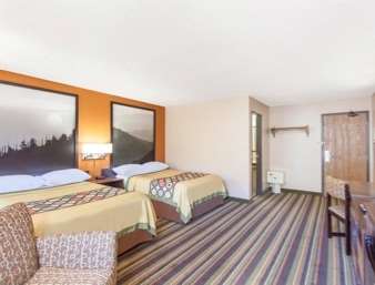 Super 8 by Wyndham Norton VA