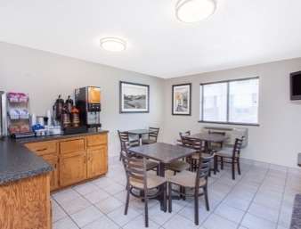 Super 8 by Wyndham Norton VA