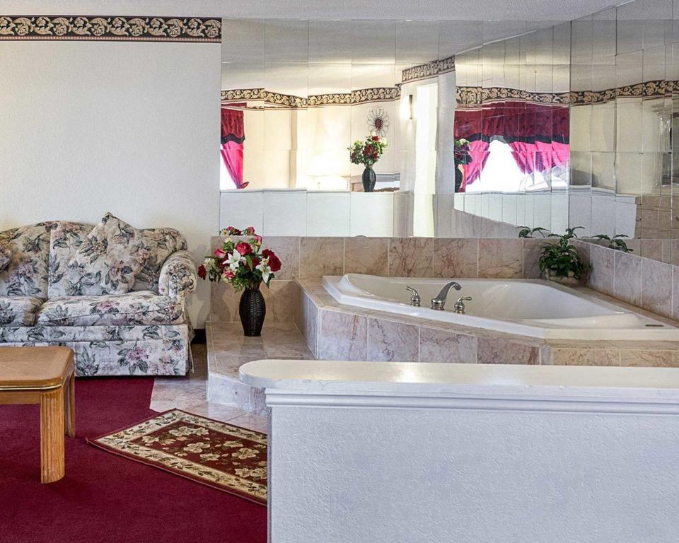 Gateway Inn