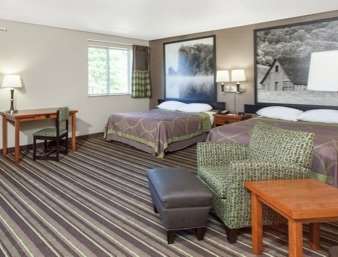 Super 8 by Wyndham Richlands/Claypool Hill Area