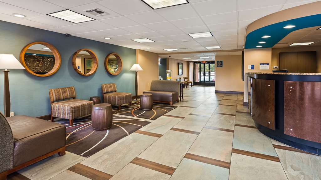 Best Western Plus Executive Hotel