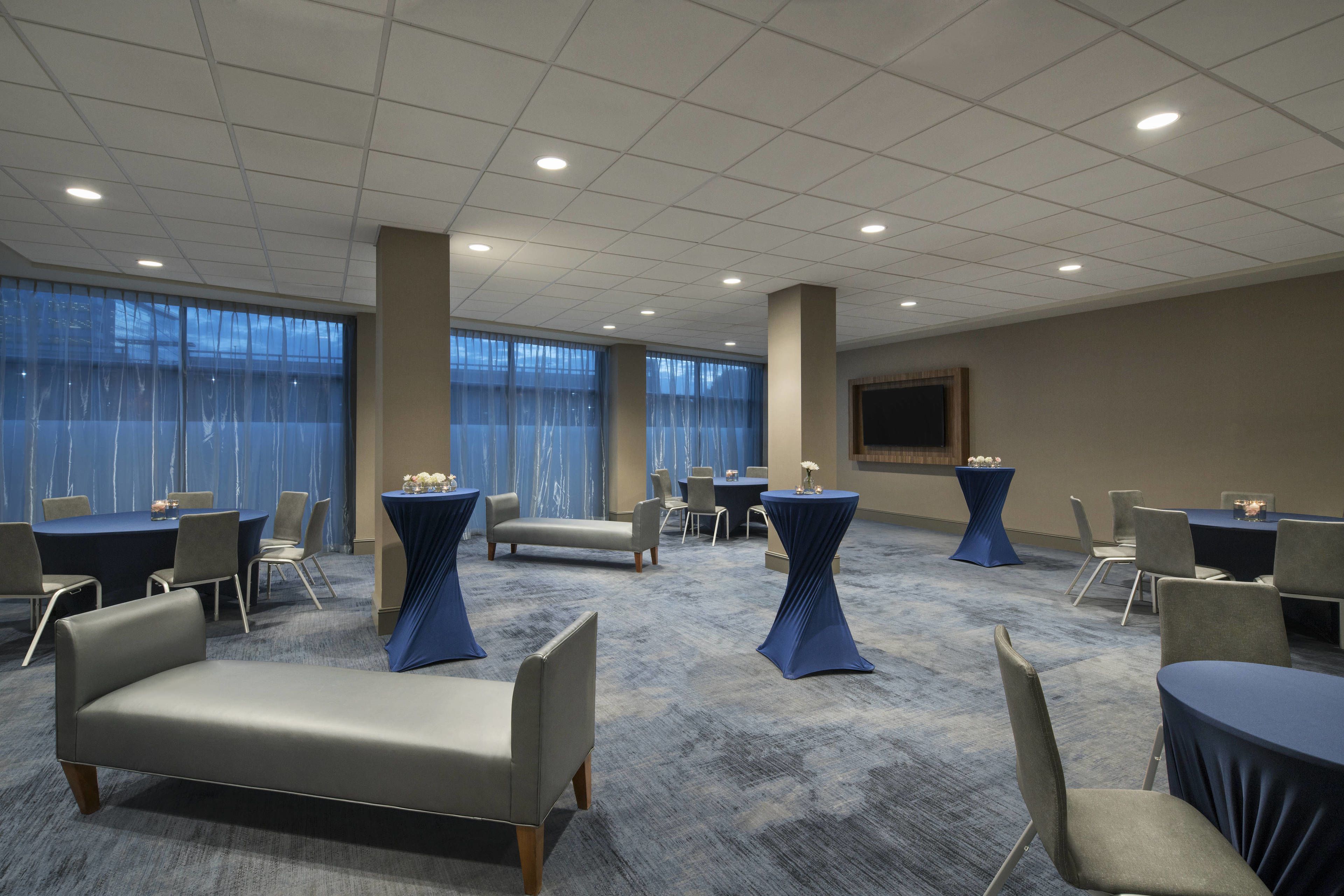 Delta Hotels Richmond Downtown