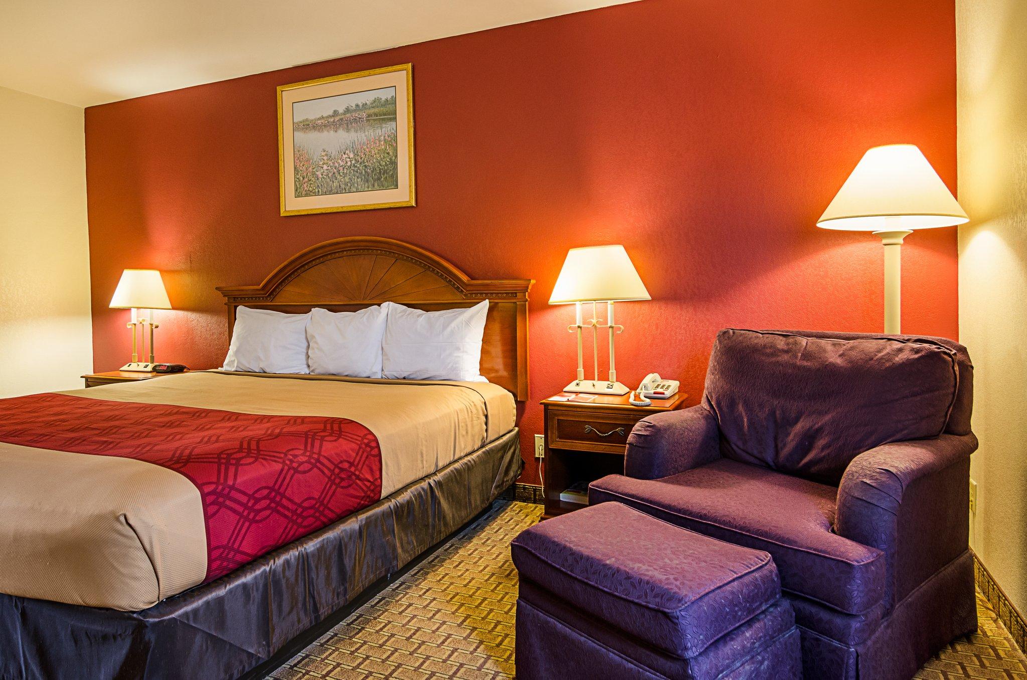 Econo Lodge Richmond (Brook Road)