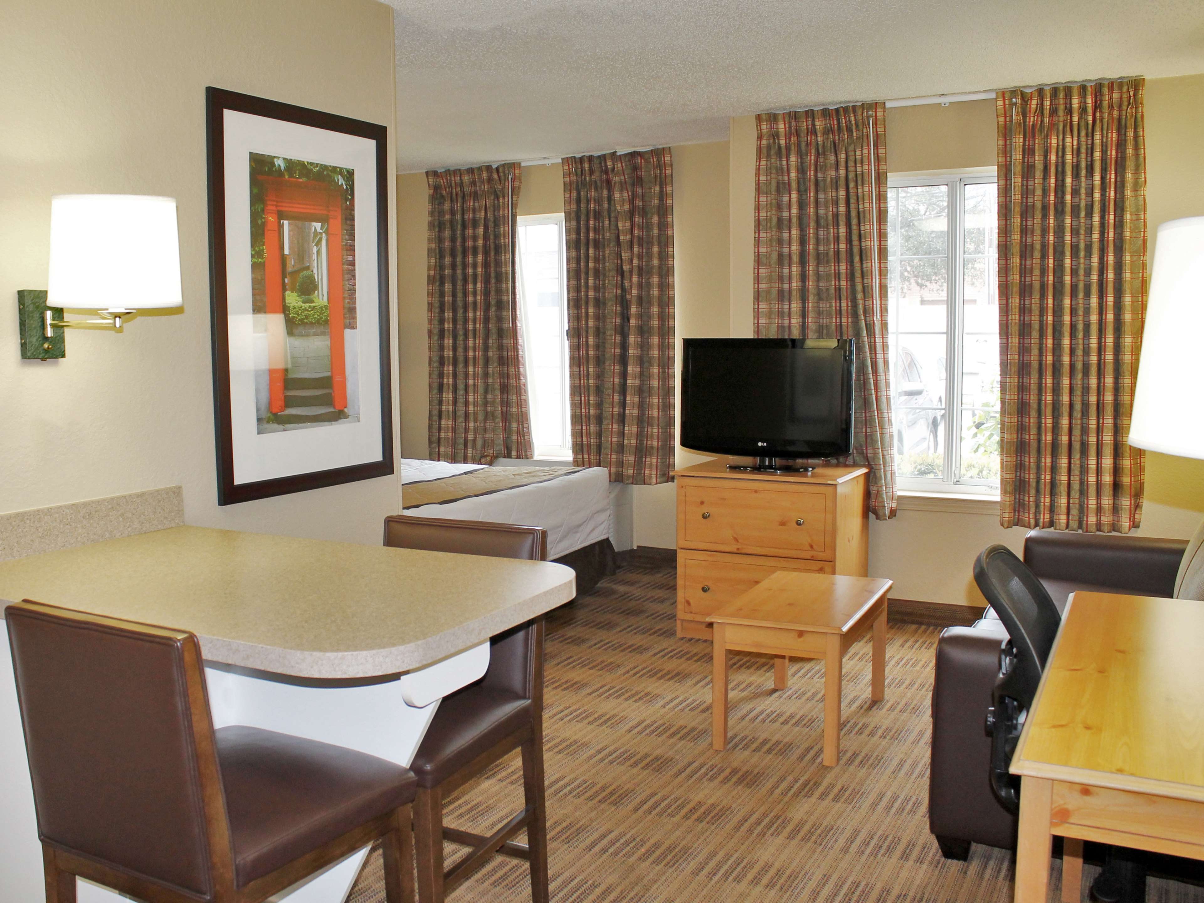 Extended Stay America North Chesterfield Arboretum