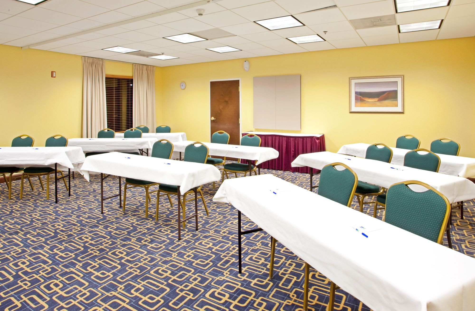 Holiday Inn Express Richmond Airport