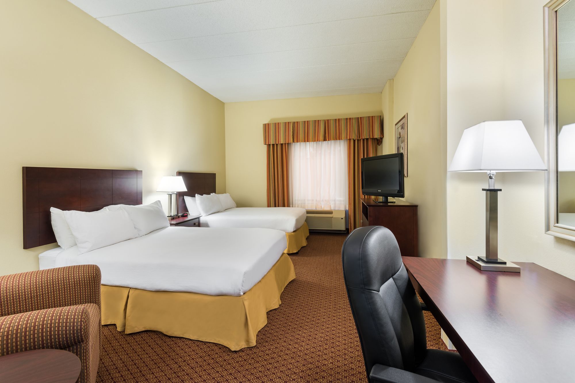 Holiday Inn Express Richmond Airport