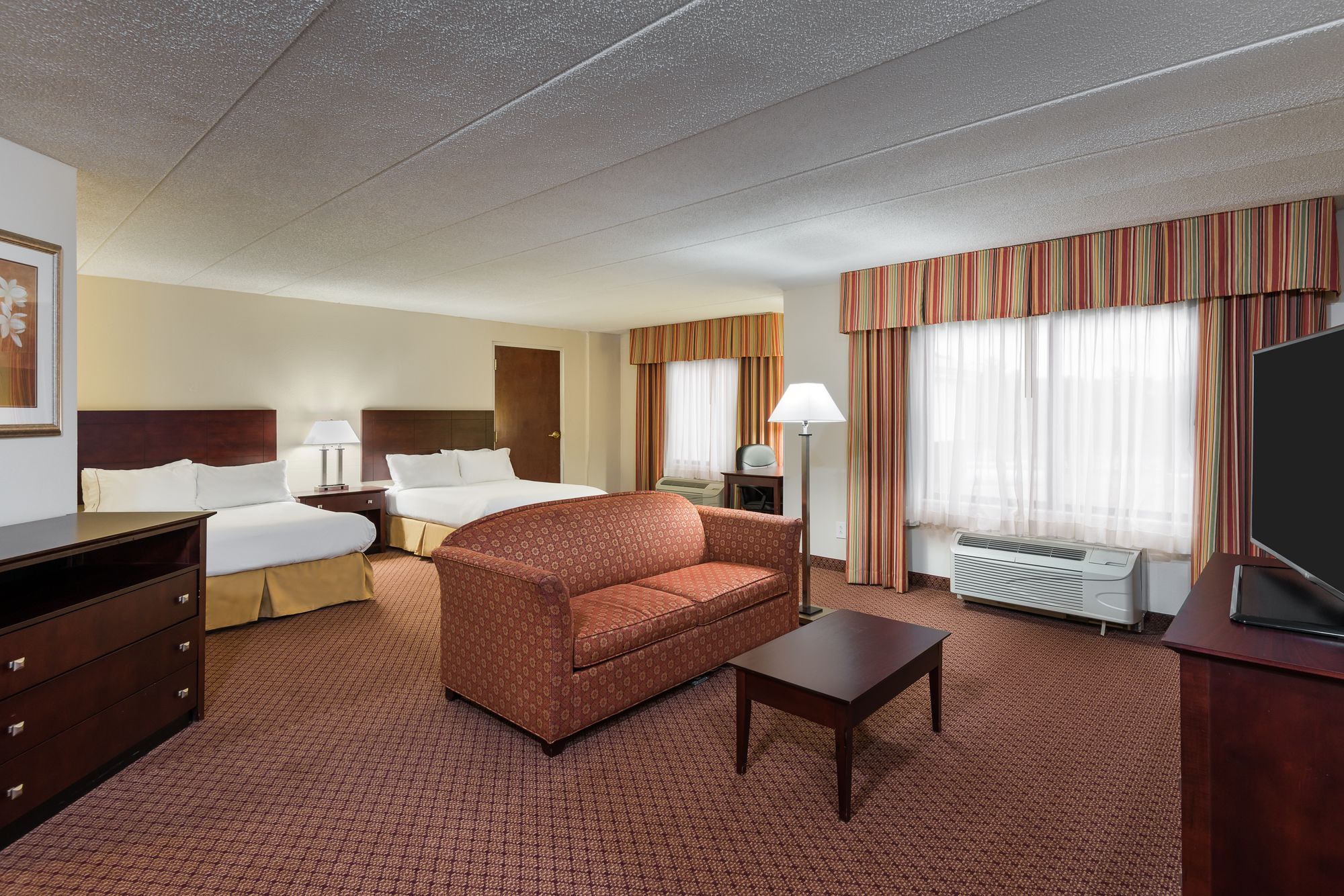 Holiday Inn Express Richmond Airport